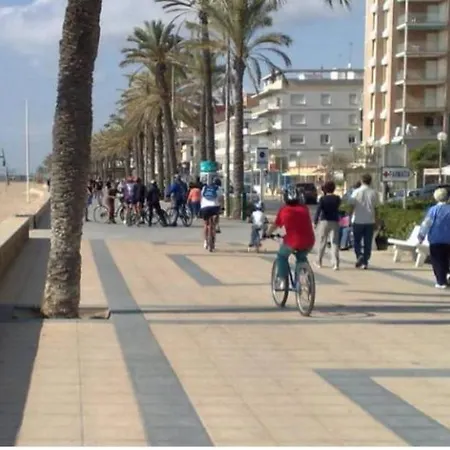 Apartament Cerca Playa,Del Tren Y Garaje Gratis