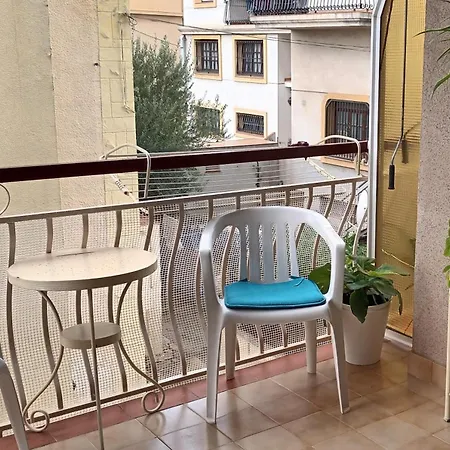Cerca Playa,Del Tren Y Garaje Gratis Apartament *