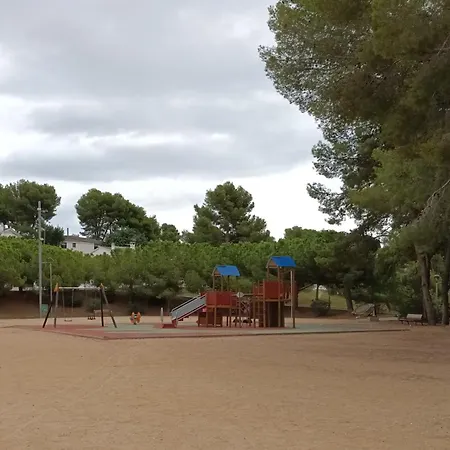 Cerca Playa,Del Tren Y Garaje Gratis Apartament